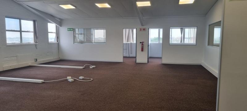 To Let Commercial Property for Rent in Mowbray Western Cape